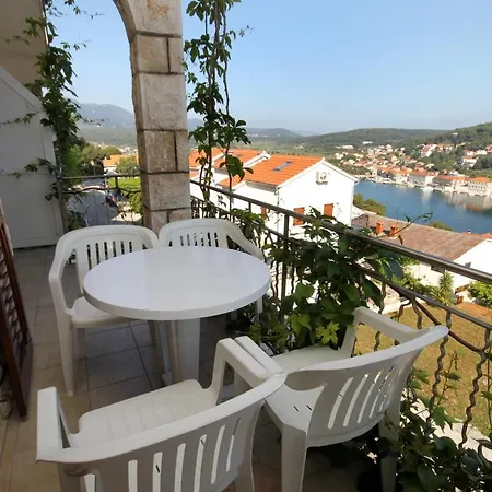 Apartment With A Parking Space Jelsa, Hvar - 8765