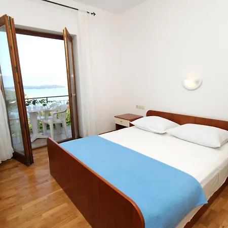 Apartment With A Parking Space Jelsa, Hvar - 8765