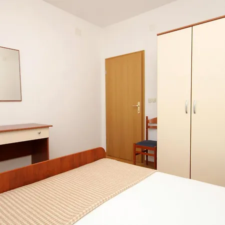 With A Parking Space Jelsa, Hvar - 8765 Jelsa (Hvar)